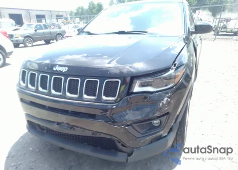 2018 Jeep Compass Latitude 4X4 из США, поврежденный, VIN 3C4NJDBB9JT393767